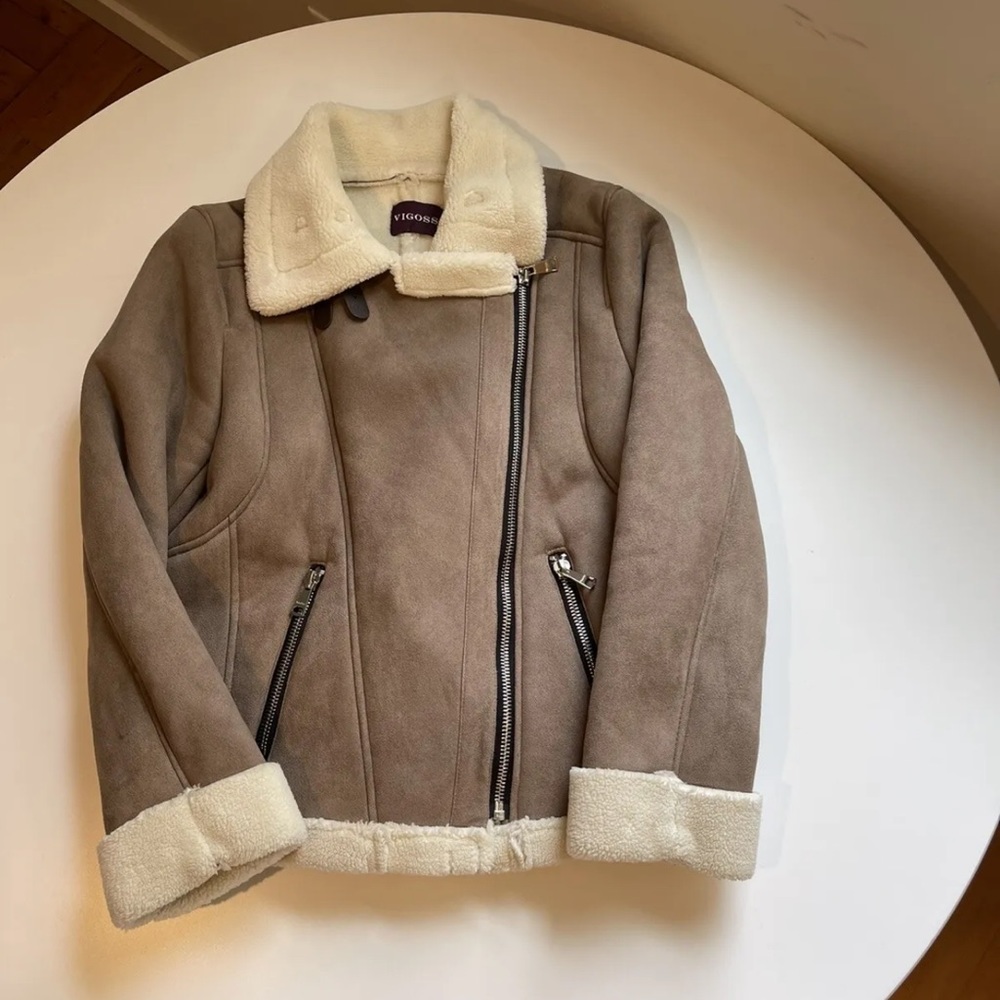Vigoss Coat Size M
